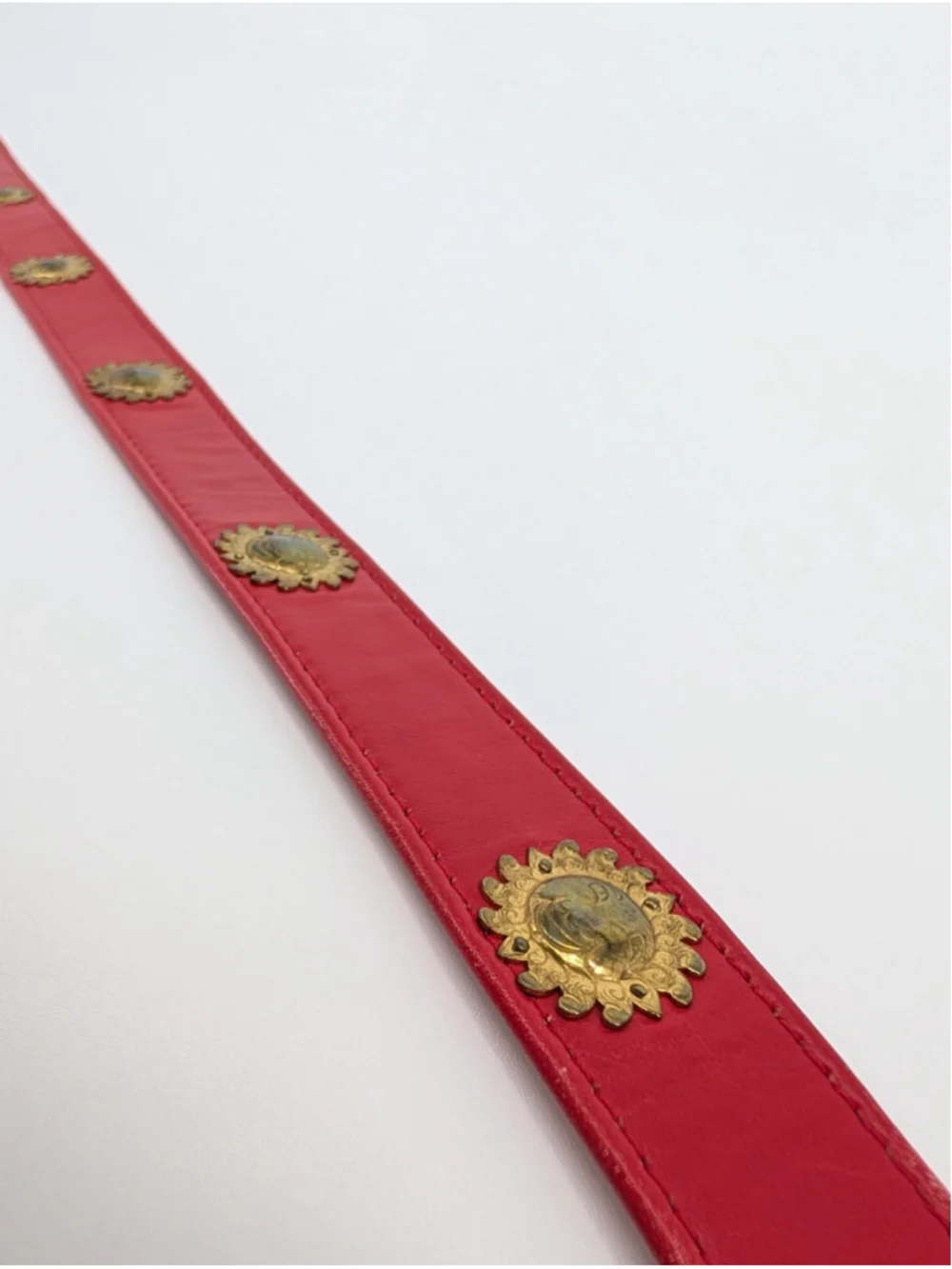 Vintage Red Gold Lion Medallion Studded Belt 90 Statement Baroque 29.5-33.5